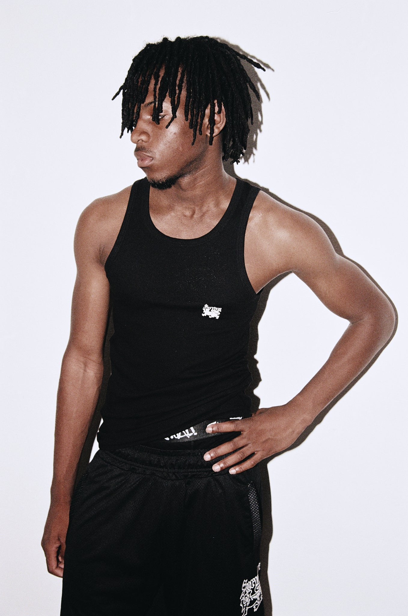 TANK TOP CANELADA [PRETA]